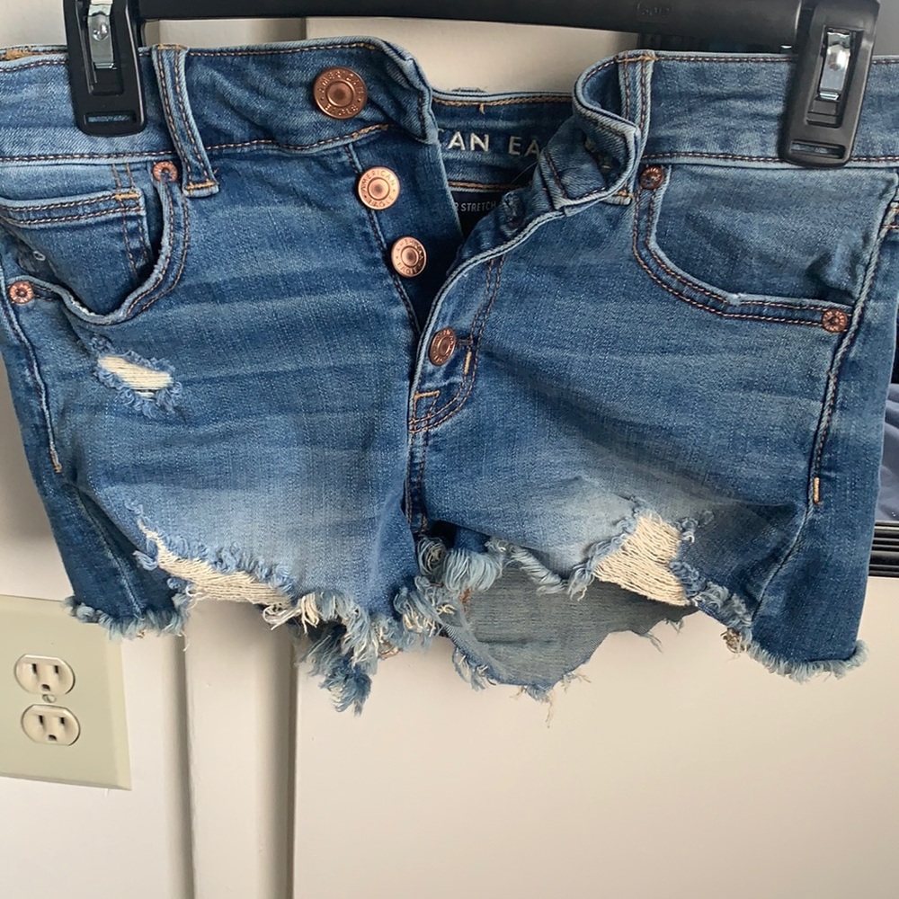 Denim shorts (women's)
